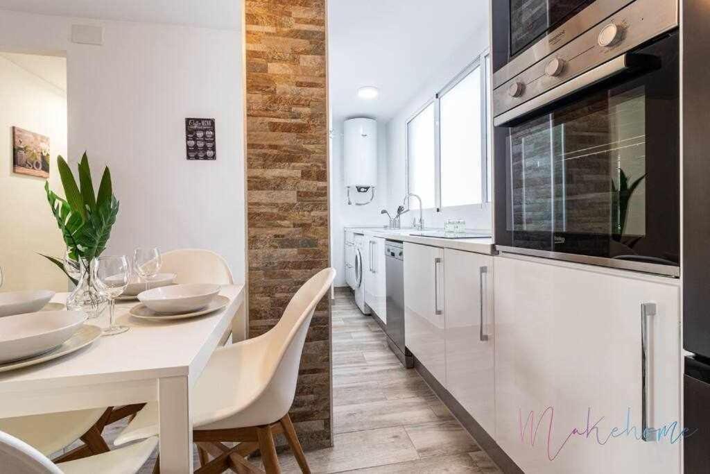 Apartamento 1 En Estadio Sevilla 6 Plazas Y Metro Экстерьер фото