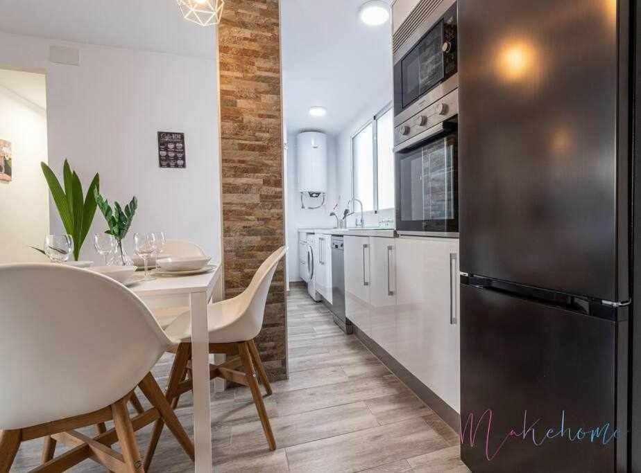 Apartamento 1 En Estadio Sevilla 6 Plazas Y Metro Экстерьер фото